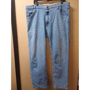 Wrangler medium wash rugged wear denim jeans men's 40x30